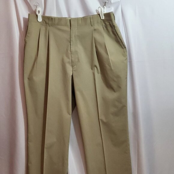 Haggar Casual Wear, Not Worn, Men's size 36x32, Tan Pants - Picture 1 of 10